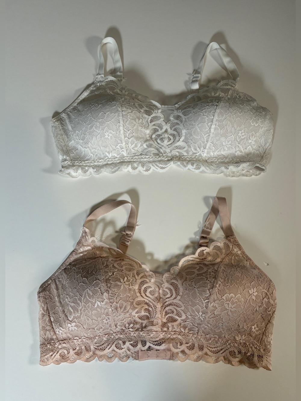 Bali Lace Desire Wireless Bra Set of 2 L White Blush DF6591